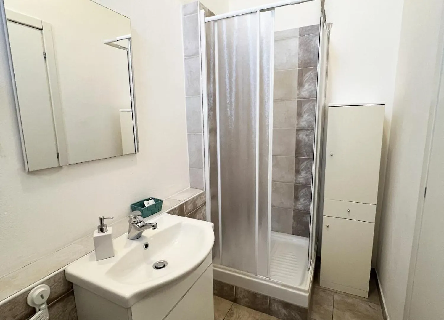 Easyrooms One Parma Guest house