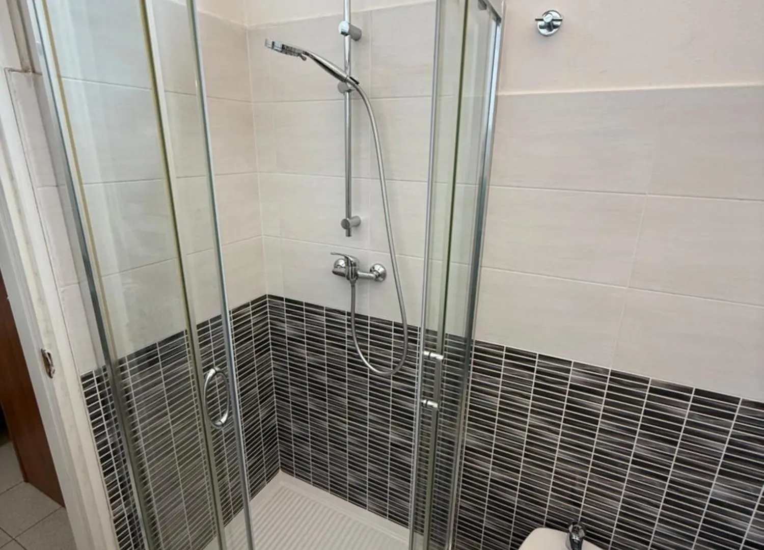 Easyrooms One Parma Guest house
