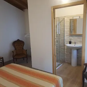 House Bed & Breakfast