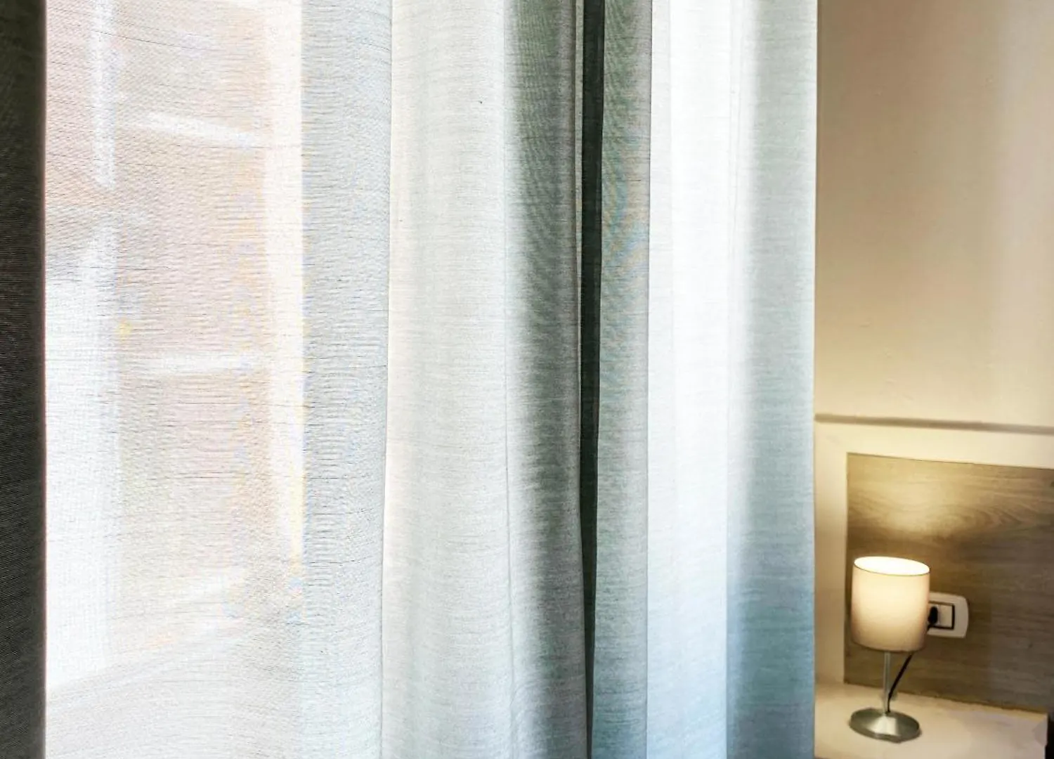 Easyrooms One Parma Italia