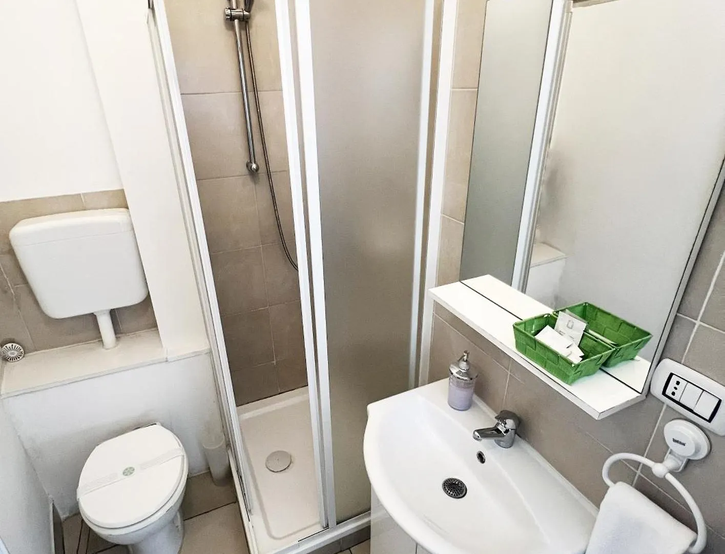 Pensión Easyrooms One Parma