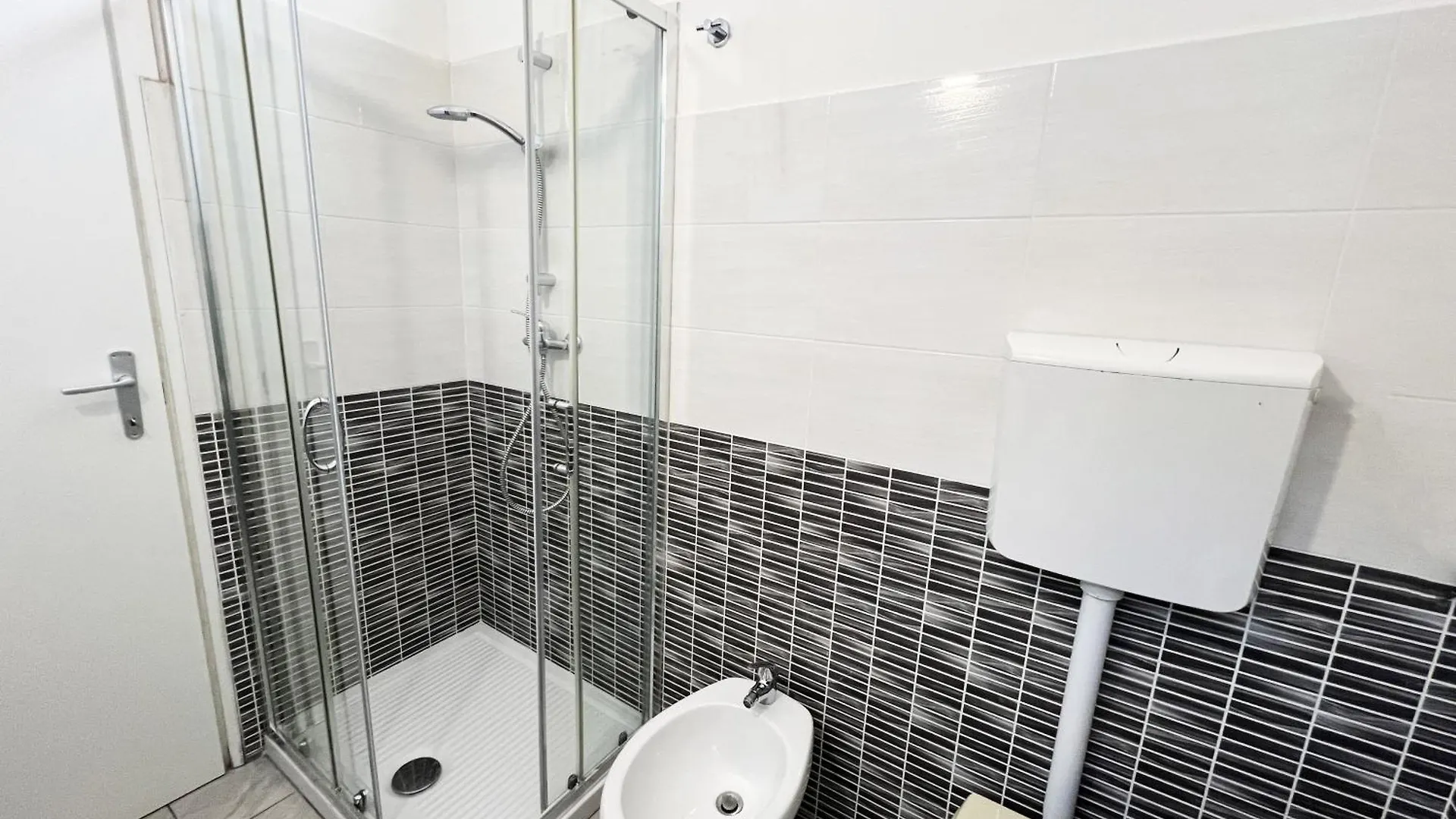 Easyrooms One Parma